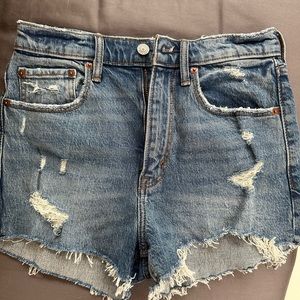 Abercrombie The Mom High Rise Shorts (Size 26/2)